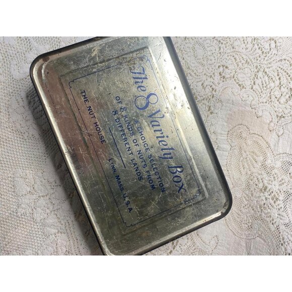 Vintage Nut House Tin Box 1940s – Sleigh Scene | “8 Variety Box” Van Missouri | - Picture 4 of 5